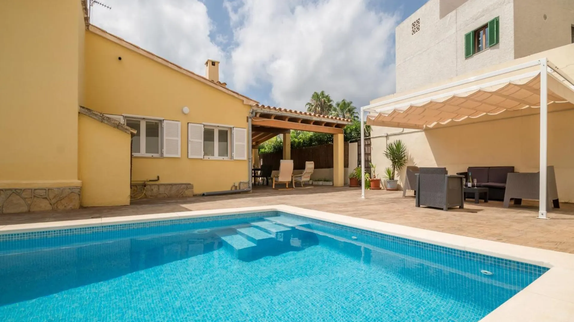 קאלה ראטג'אדה Holiday Home In Playa Na Ferradura Beach